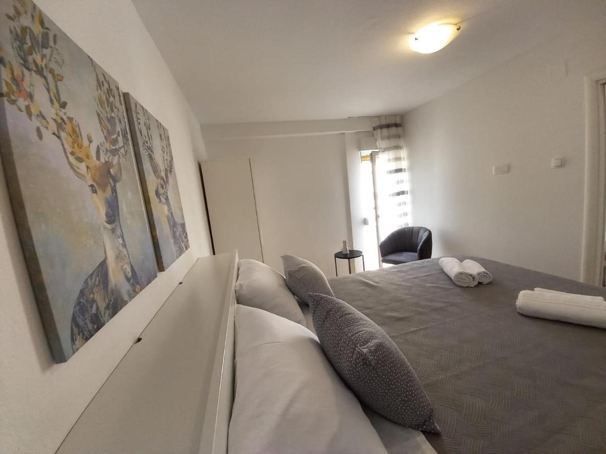 Apartment Leela Split Extérieur photo
